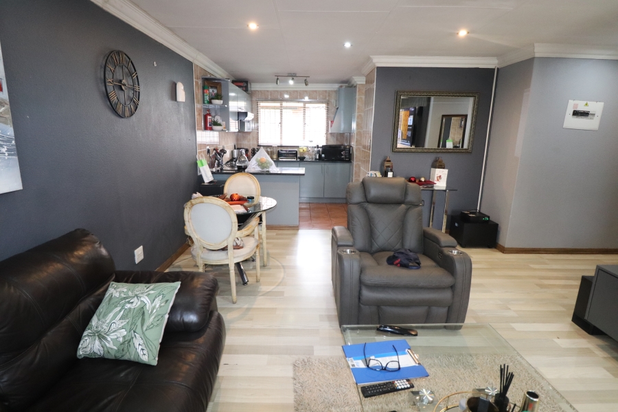 To Let 3 Bedroom Property for Rent in Terenure Gauteng