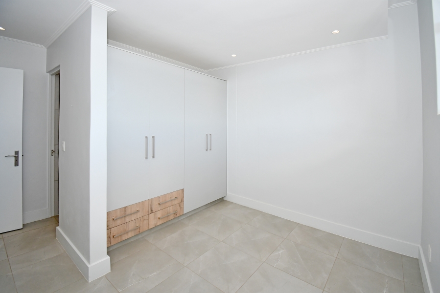 To Let 4 Bedroom Property for Rent in Parkwood Gauteng