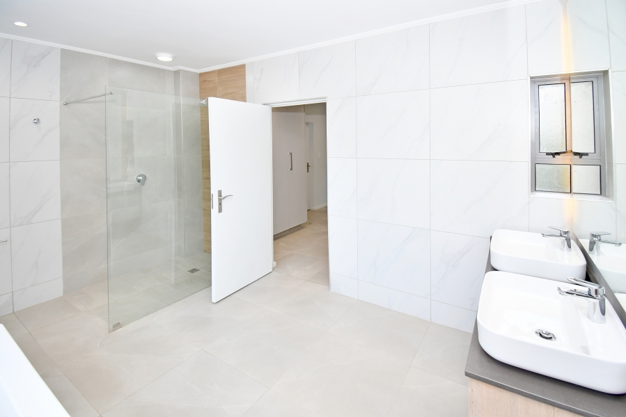 To Let 3 Bedroom Property for Rent in Parkwood Gauteng