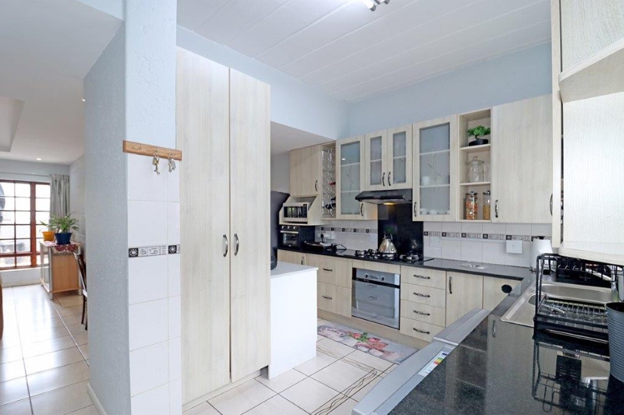 3 Bedroom Property for Sale in Dowerglen Ext 4 Gauteng