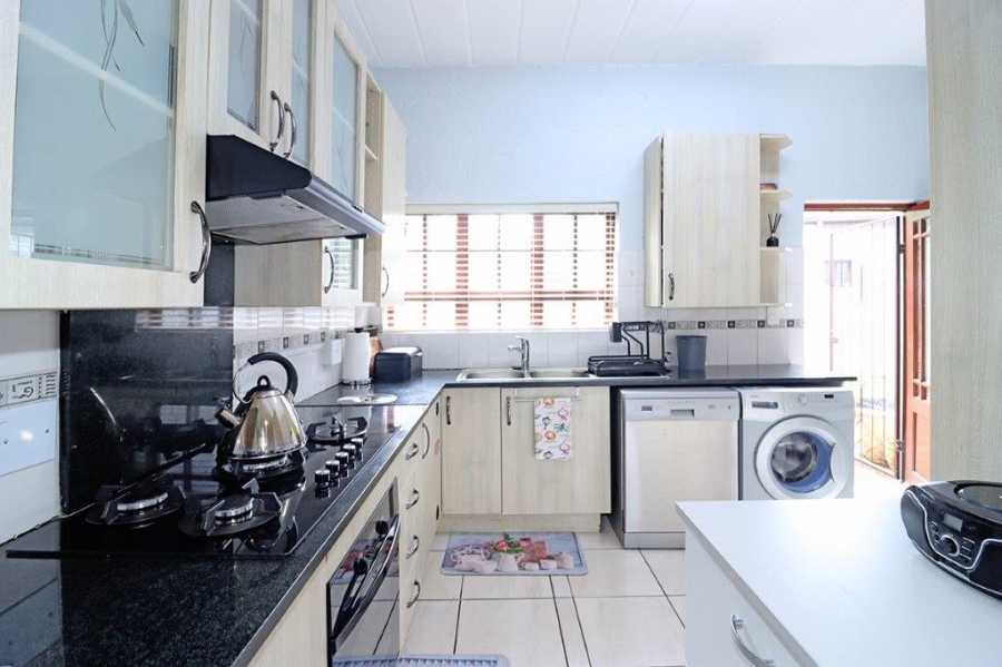 3 Bedroom Property for Sale in Dowerglen Ext 4 Gauteng