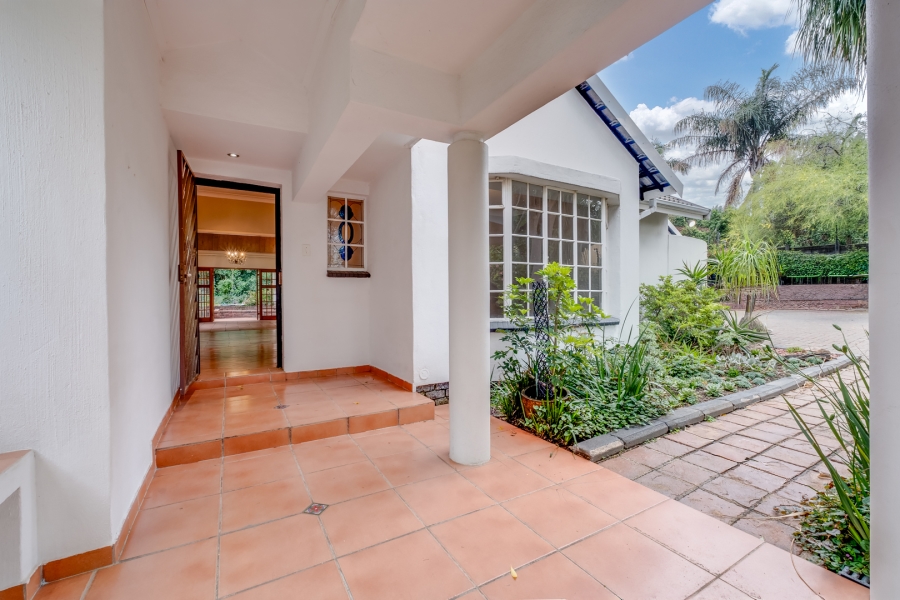 4 Bedroom Property for Sale in Sunninghill Gauteng