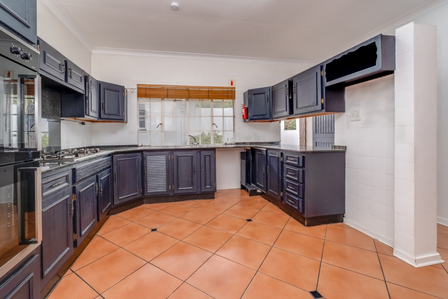 4 Bedroom Property for Sale in Sunninghill Gauteng