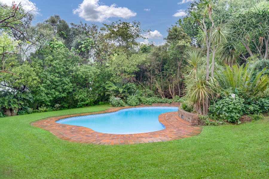 4 Bedroom Property for Sale in Sunninghill Gauteng