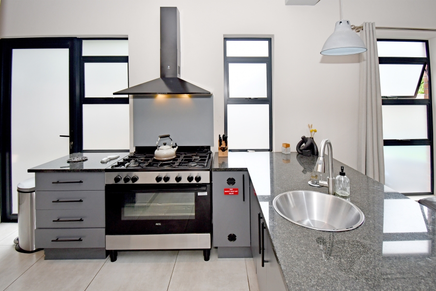 3 Bedroom Property for Sale in Fairland Gauteng