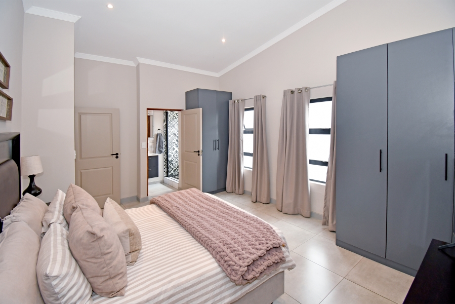 3 Bedroom Property for Sale in Fairland Gauteng
