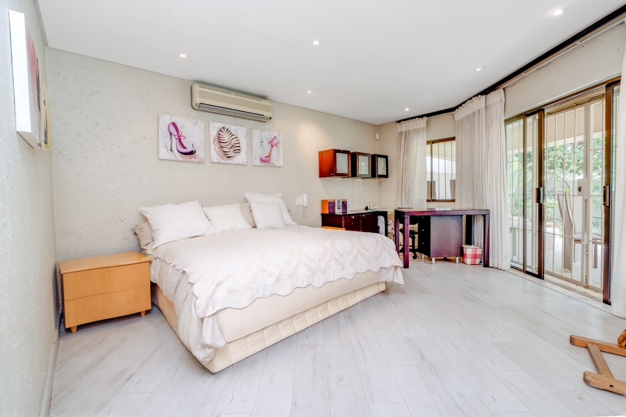 5 Bedroom Property for Sale in Morningside Gauteng