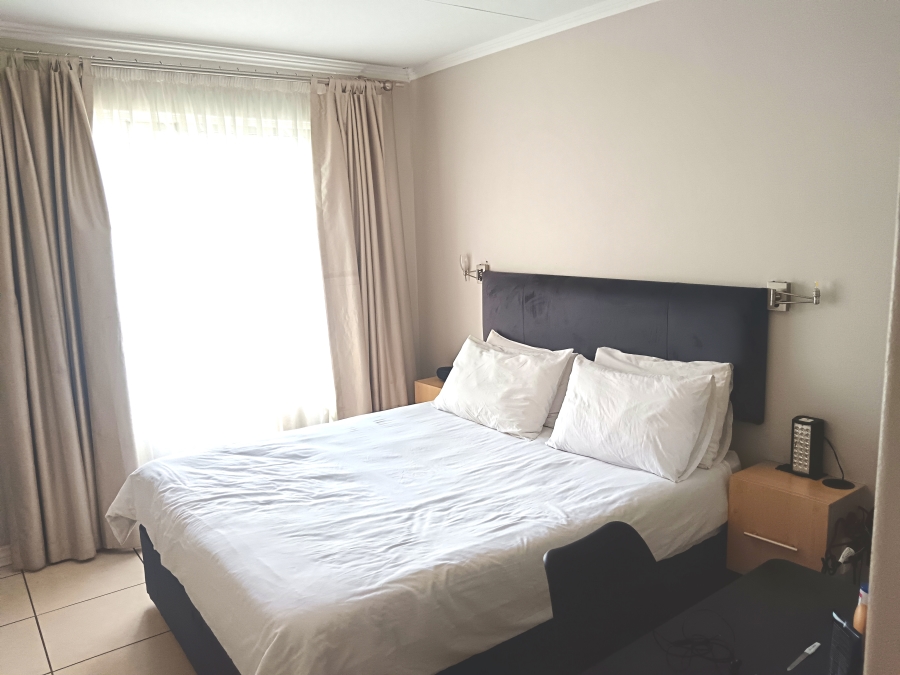 To Let 2 Bedroom Property for Rent in Sandown Gauteng