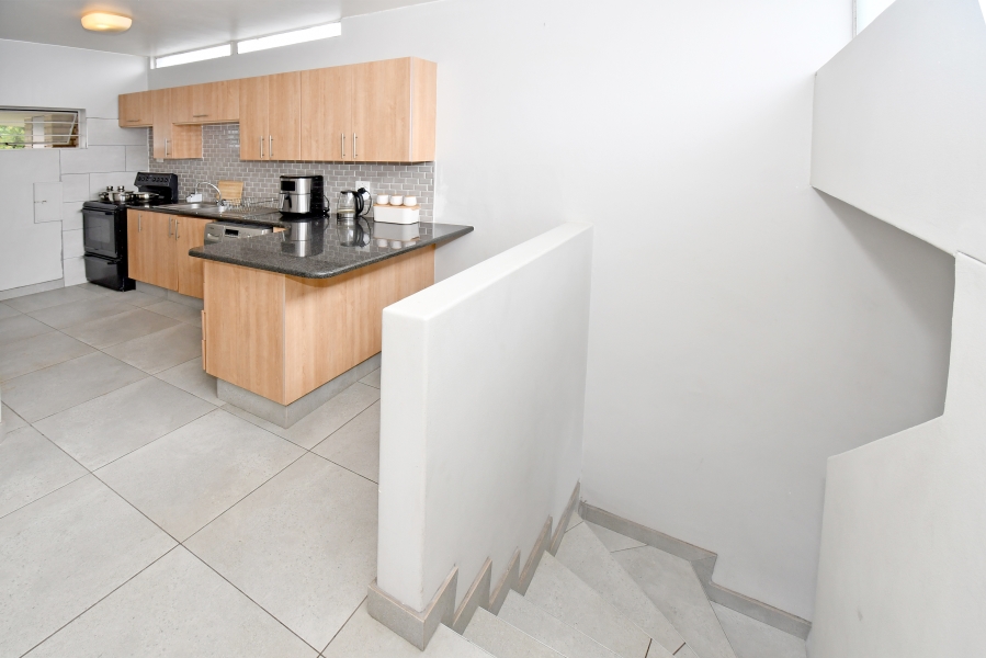 1 Bedroom Property for Sale in Norwood Gauteng