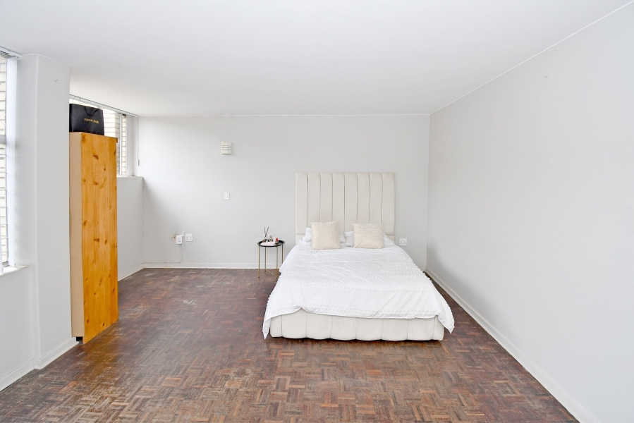 1 Bedroom Property for Sale in Norwood Gauteng