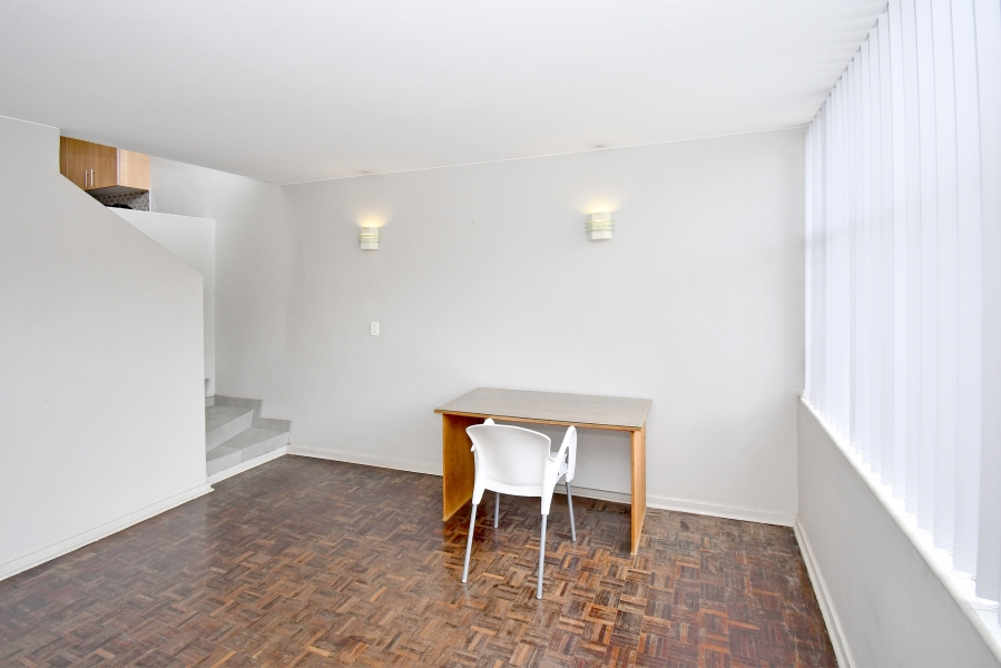 1 Bedroom Property for Sale in Norwood Gauteng