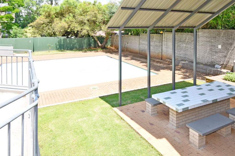 1 Bedroom Property for Sale in Norwood Gauteng