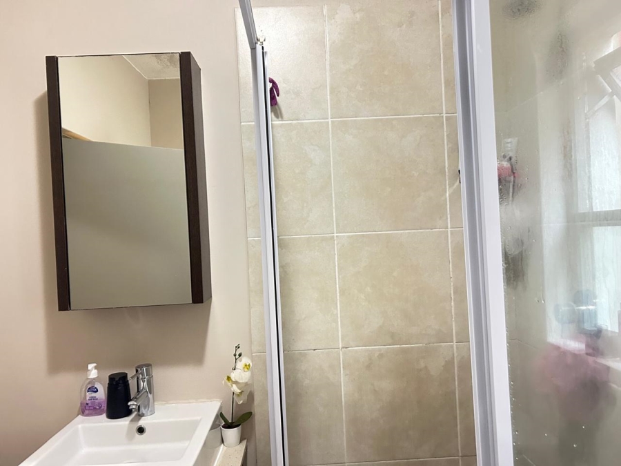 To Let 2 Bedroom Property for Rent in Bryanston Gauteng