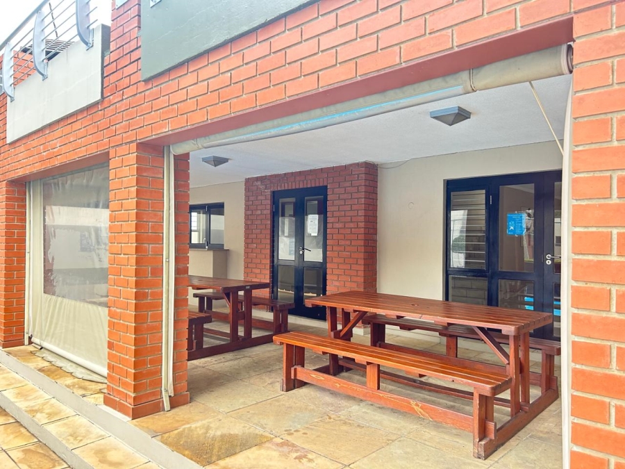 To Let 2 Bedroom Property for Rent in Bryanston Gauteng