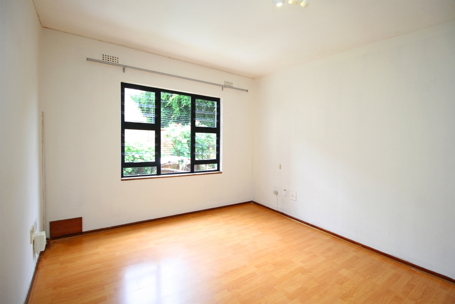 2 Bedroom Property for Sale in Fairland Gauteng