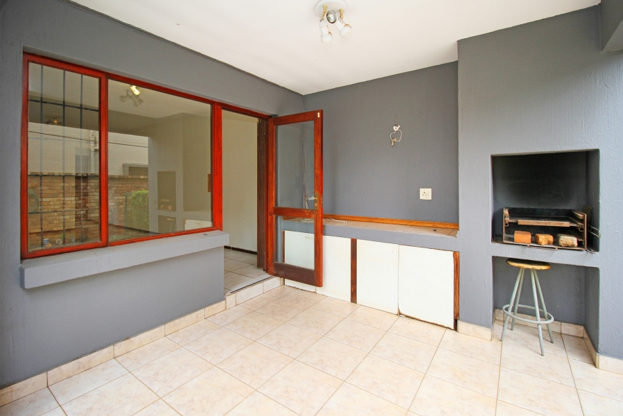 2 Bedroom Property for Sale in Fairland Gauteng