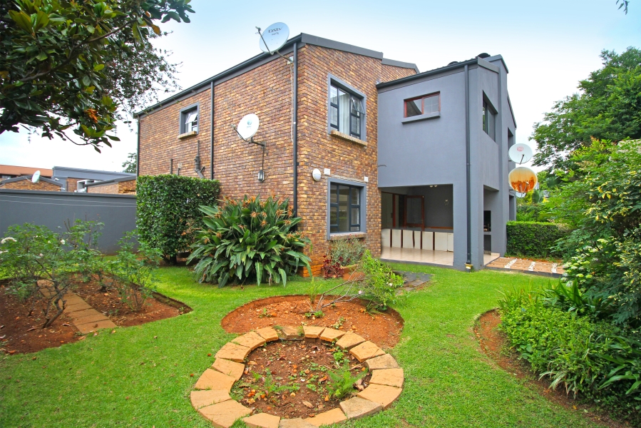 2 Bedroom Property for Sale in Fairland Gauteng