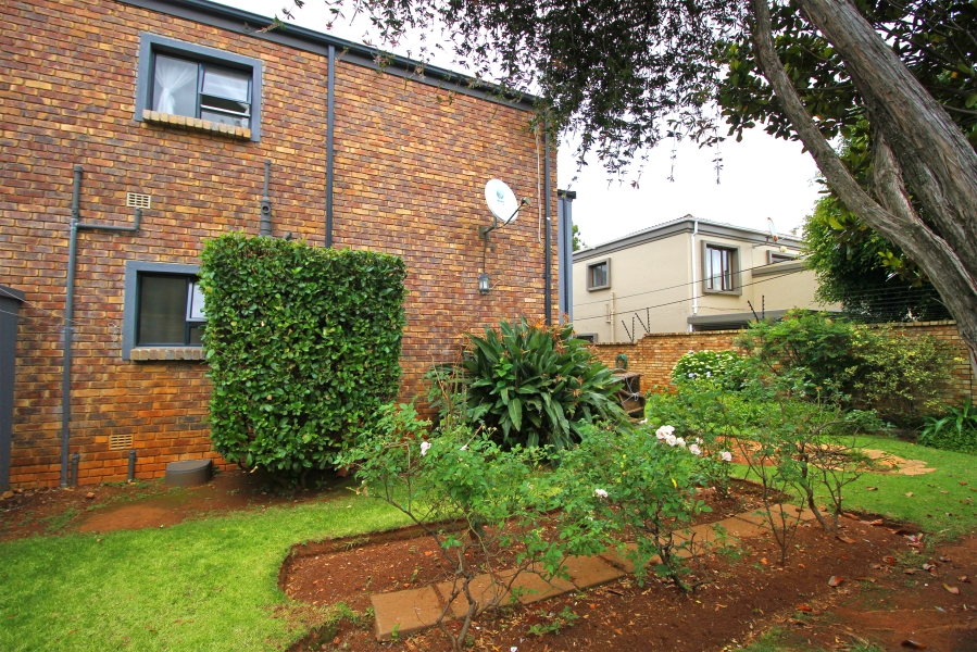 2 Bedroom Property for Sale in Fairland Gauteng