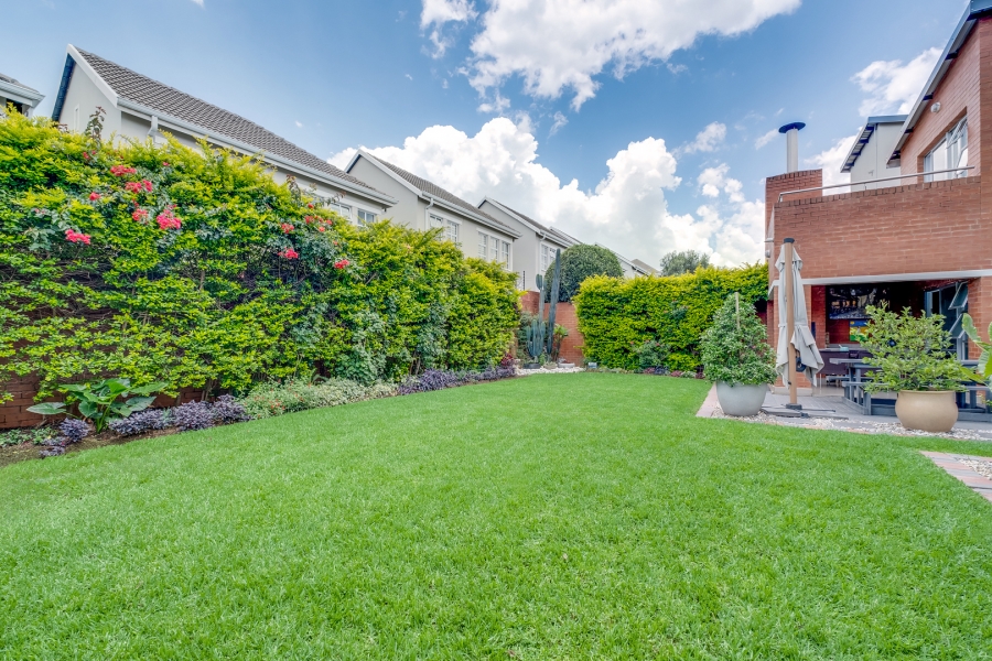 3 Bedroom Property for Sale in Maroeladal Gauteng