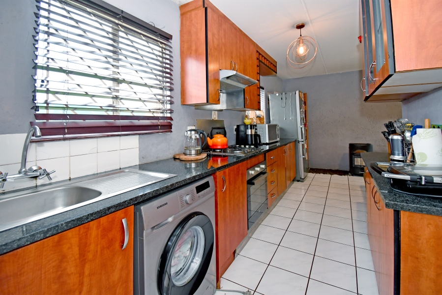 2 Bedroom Property for Sale in Bramley View Gauteng