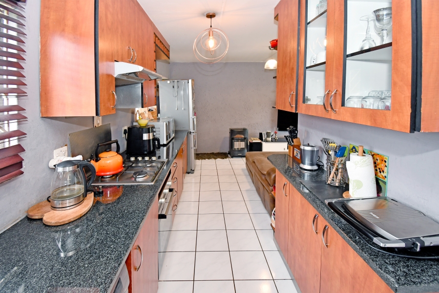 2 Bedroom Property for Sale in Bramley View Gauteng