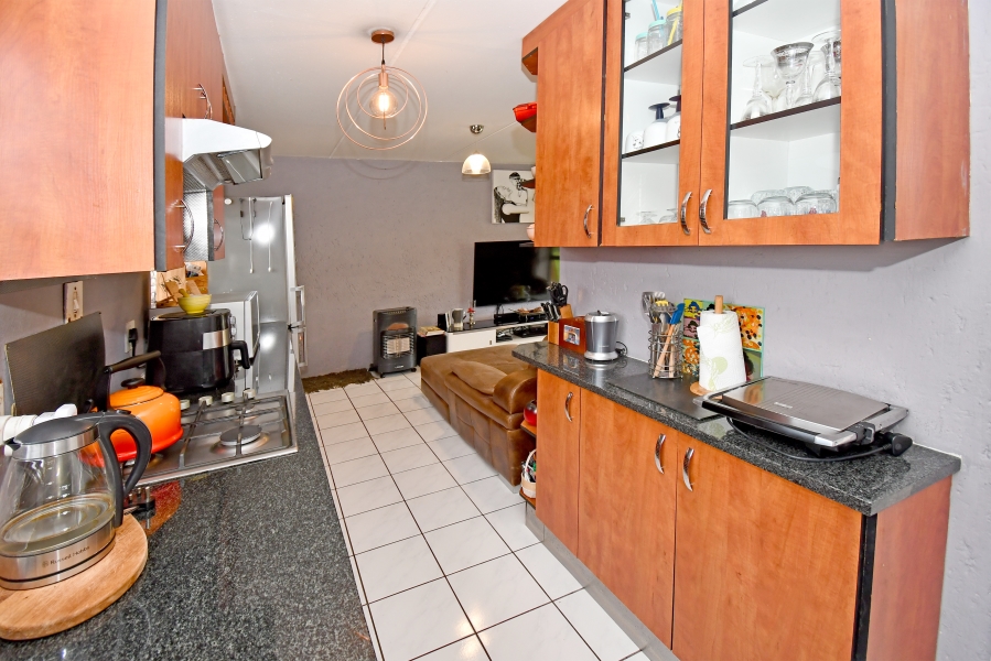 2 Bedroom Property for Sale in Bramley View Gauteng