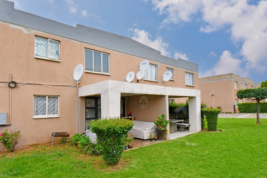 2 Bedroom Property for Sale in Bramley View Gauteng