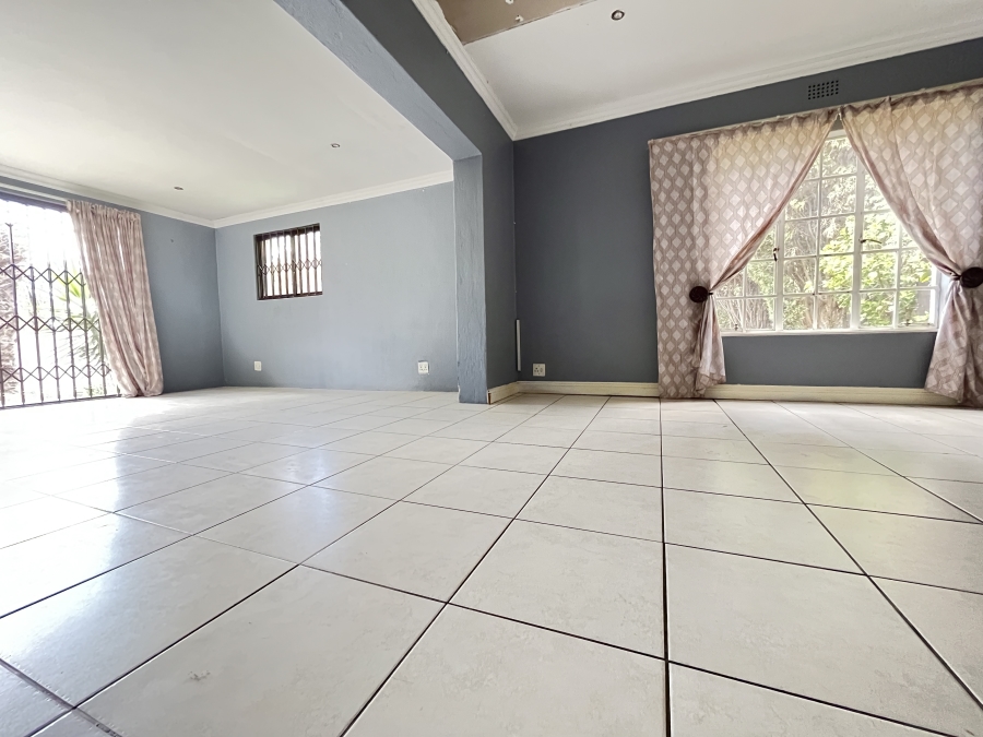 To Let 3 Bedroom Property for Rent in Bloubosrand Gauteng