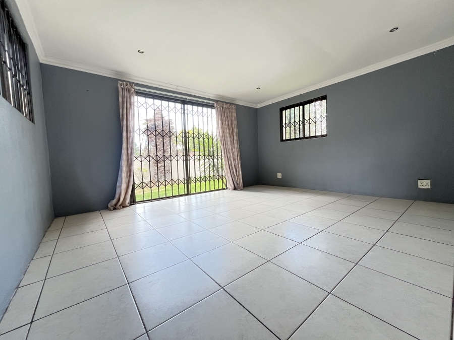 To Let 3 Bedroom Property for Rent in Bloubosrand Gauteng