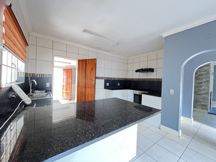 To Let 3 Bedroom Property for Rent in Bloubosrand Gauteng