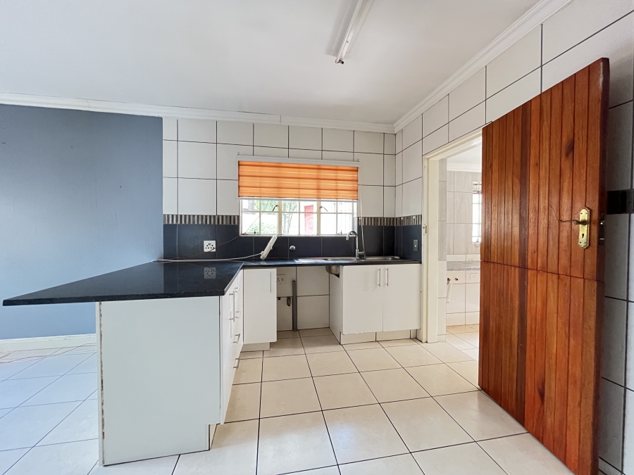 To Let 3 Bedroom Property for Rent in Bloubosrand Gauteng