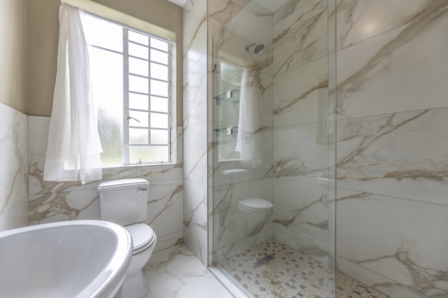 3 Bedroom Property for Sale in Birdhaven Gauteng