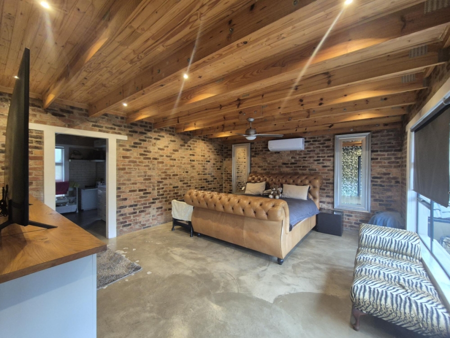 5 Bedroom Property for Sale in Illiondale Gauteng