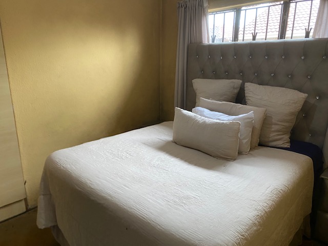 2 Bedroom Property for Sale in Vosloorus Ext 25 Gauteng