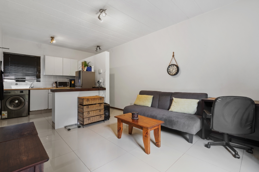 1 Bedroom Property for Sale in Sunninghill Gauteng