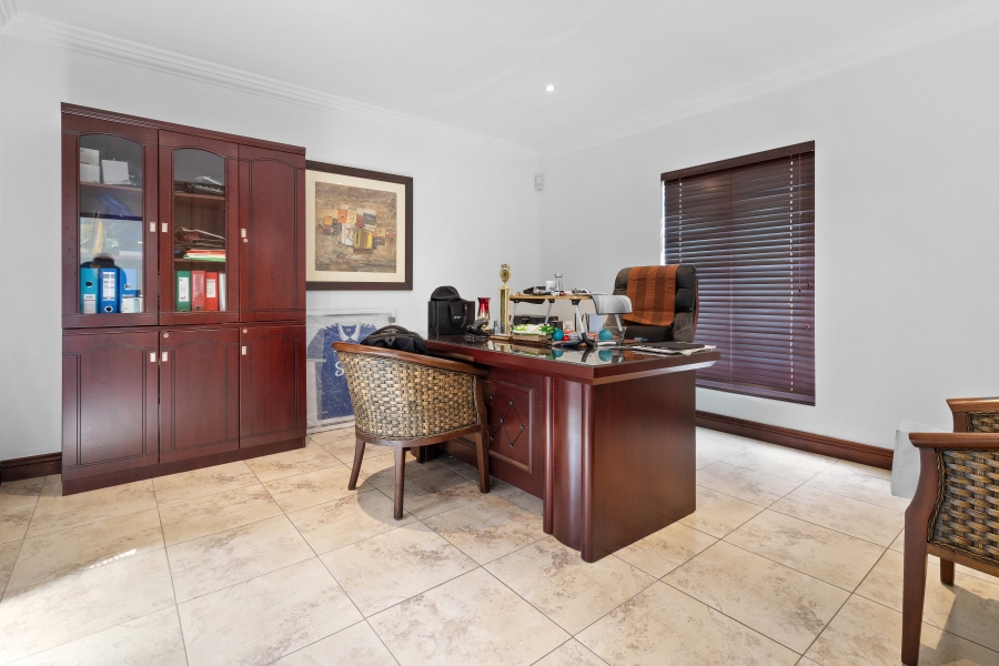 5 Bedroom Property for Sale in Bryanston Gauteng