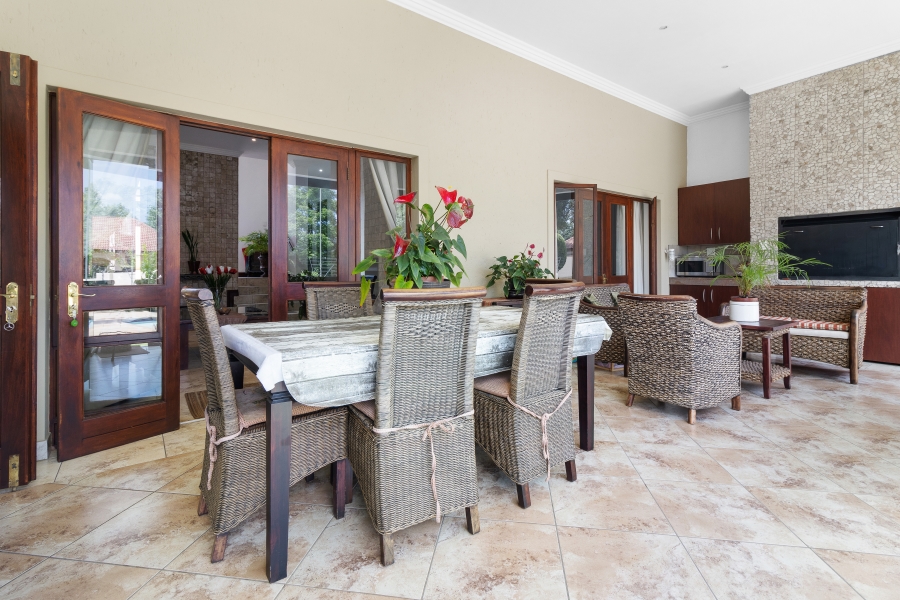 5 Bedroom Property for Sale in Bryanston Gauteng