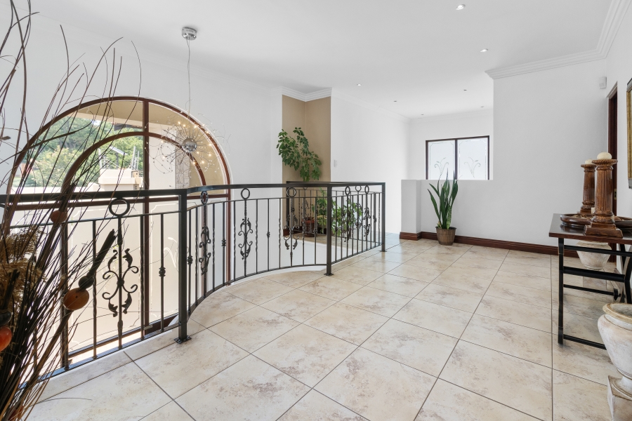 5 Bedroom Property for Sale in Bryanston Gauteng