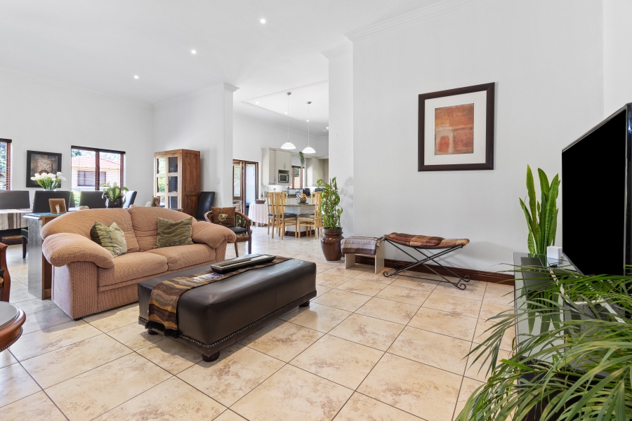 5 Bedroom Property for Sale in Bryanston Gauteng