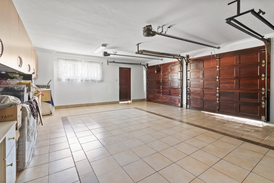 5 Bedroom Property for Sale in Bryanston Gauteng