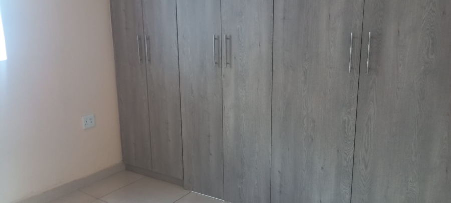 To Let 1 Bedroom Property for Rent in Blairgowrie Gauteng