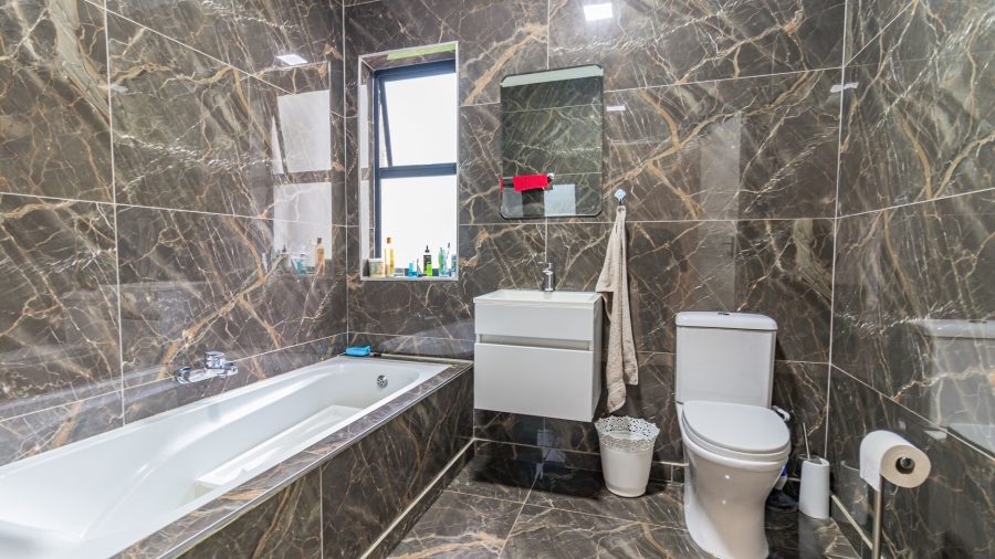 4 Bedroom Property for Sale in Kyalami Gauteng