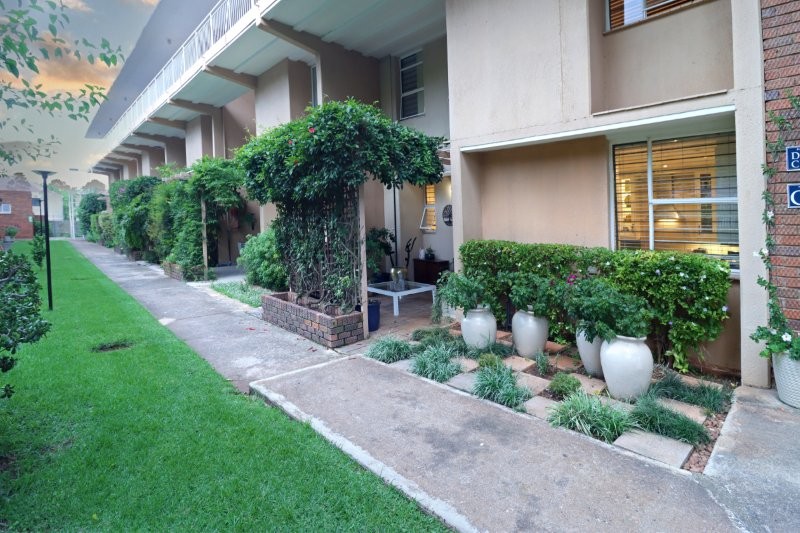 3 Bedroom Property for Sale in Robindale Gauteng