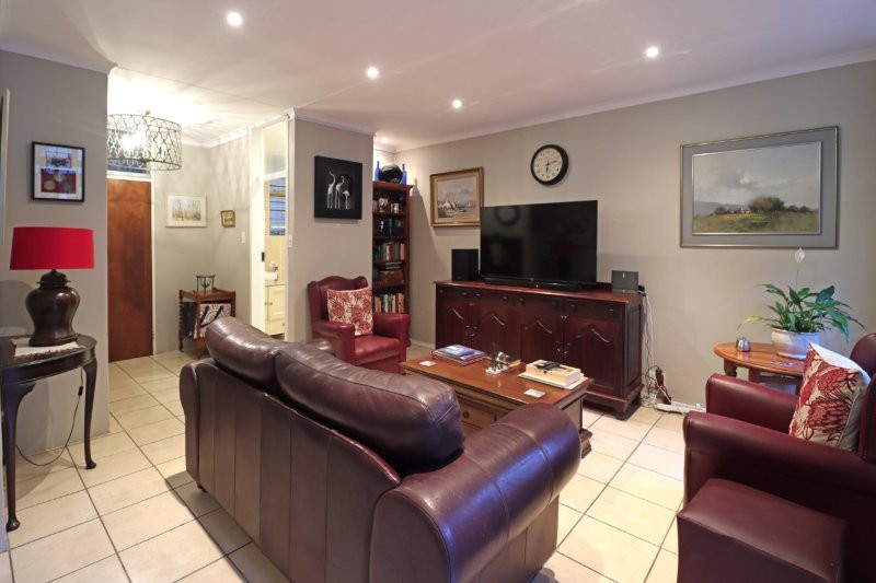 3 Bedroom Property for Sale in Robindale Gauteng