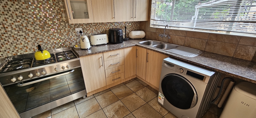 3 Bedroom Property for Sale in Randhart Gauteng