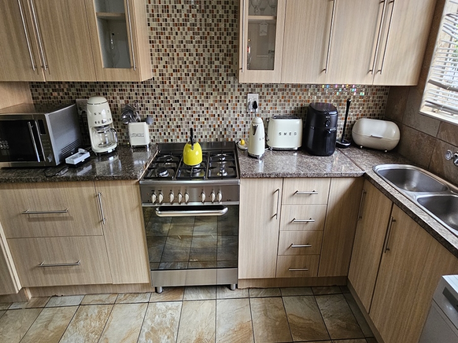 3 Bedroom Property for Sale in Randhart Gauteng