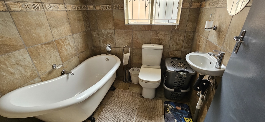 3 Bedroom Property for Sale in Randhart Gauteng