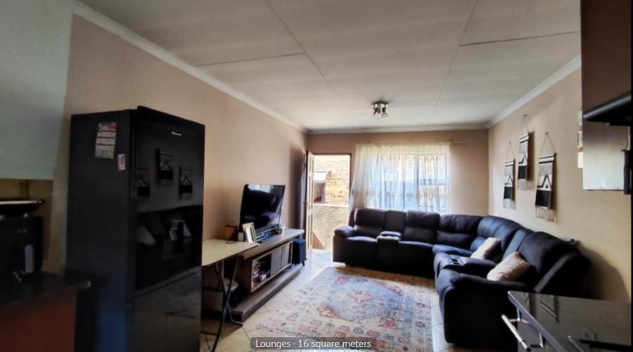 3 Bedroom Property for Sale in Albertsdal Gauteng