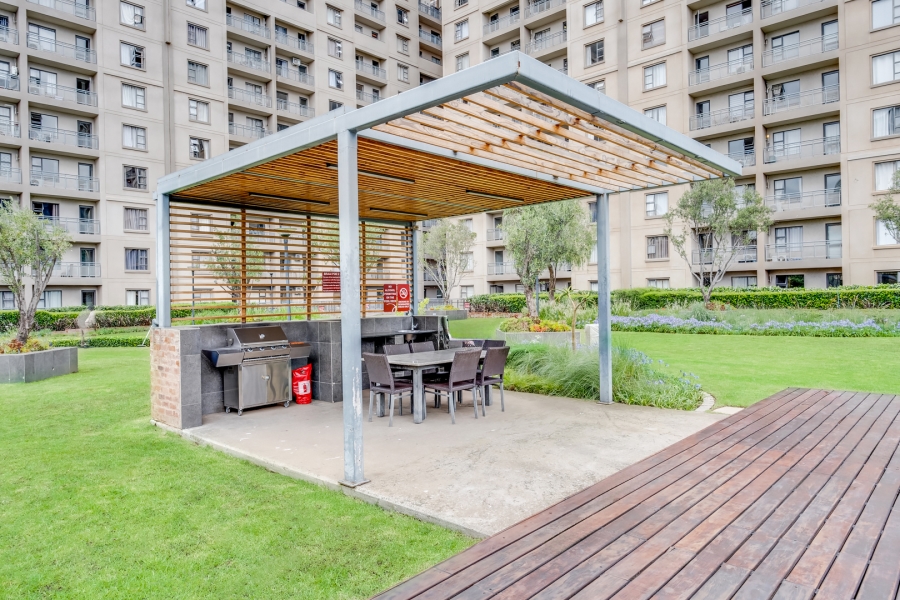 To Let 2 Bedroom Property for Rent in Morningside Gauteng