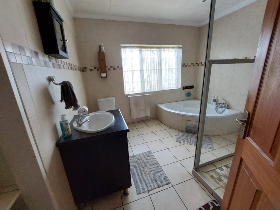 3 Bedroom Property for Sale in Brakpan Central Gauteng